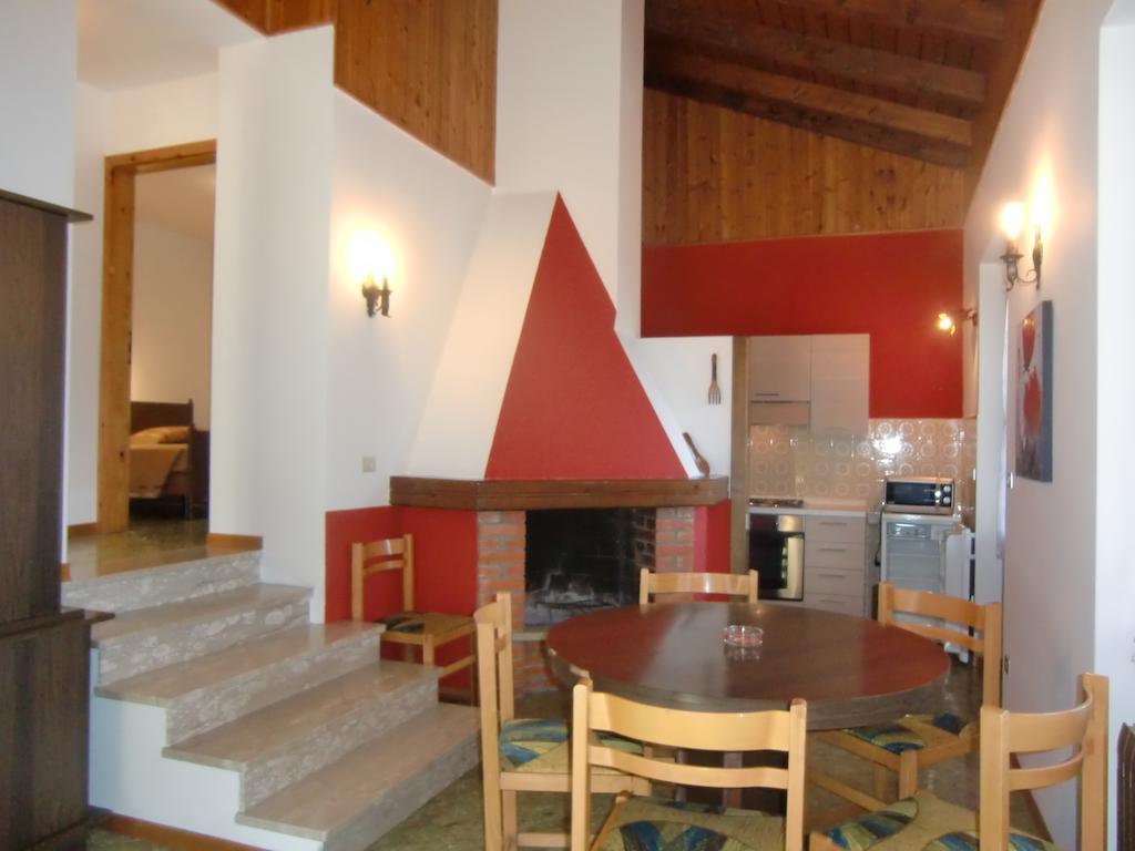 Casa Ambra Apartment Val Maria-Pur Room photo
